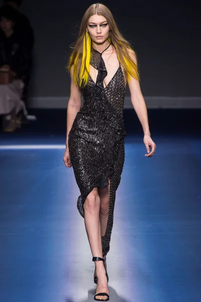 Look 57